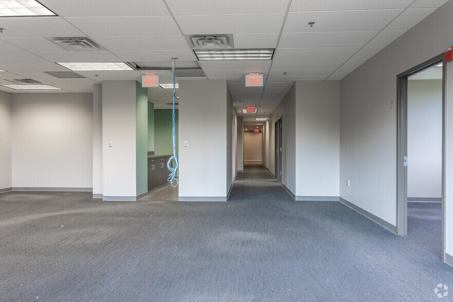 More Photos Of 14502 Greenview Dr, Laurel Office For Lease