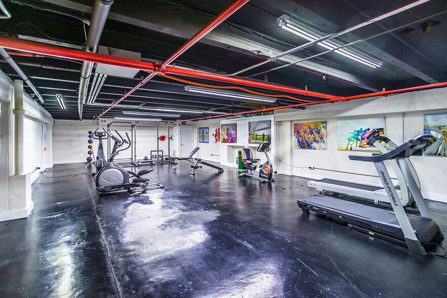 More Photos Of 775 Melrose St, Memphis Apartments For Sale