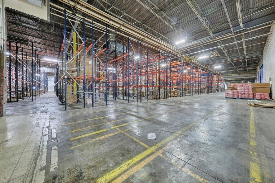 More Photos Of 1700 Enterprise Dr, Kingston Warehouse For Sale