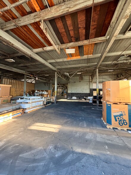 More Photos Of 6225 State Rd, Philadelphia Warehouse For Lease