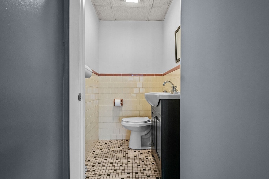 More Photos Of 1792-1806 Pleasant St, Fall River Storefront Retail Residential For Sale