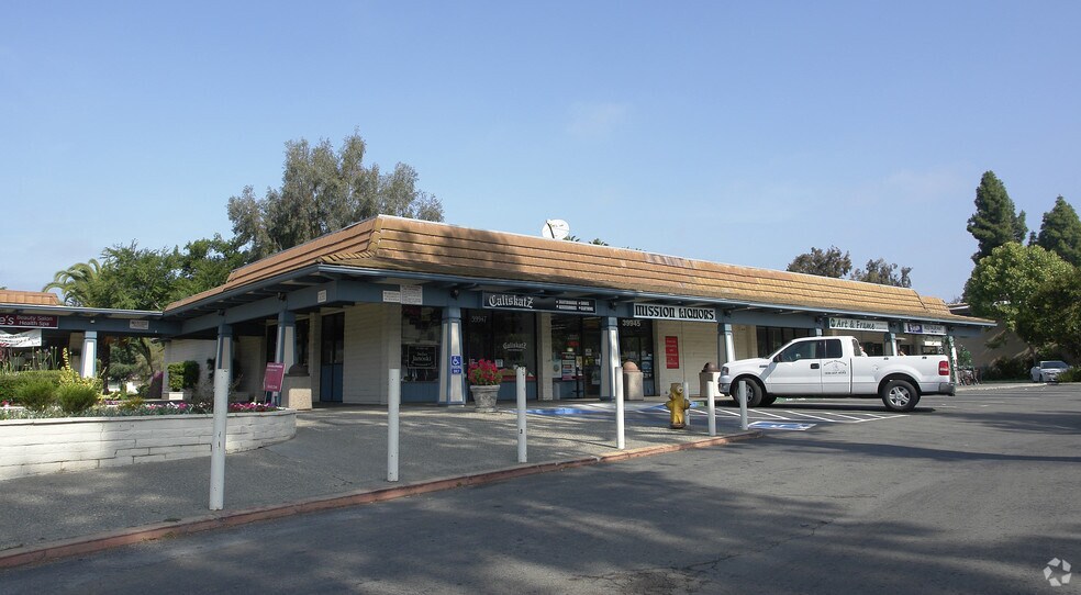 More Photos Of 39933-39947 Mission Blvd, Fremont Storefront For Lease