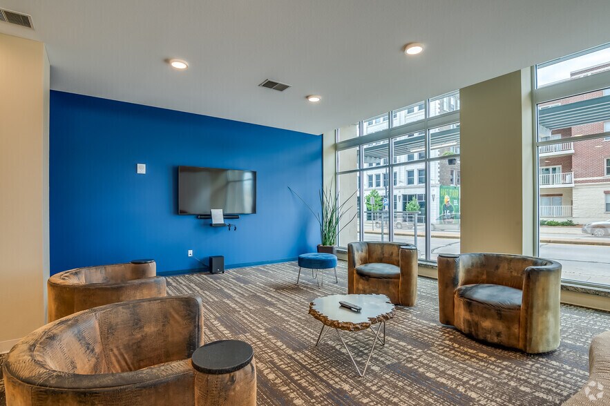 More Photos Of 115 E Walnut St, Green Bay Apartments For Lease