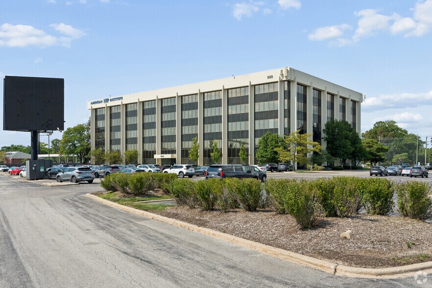 More Photos Of 999 E Touhy Ave, Des Plaines Office For Lease
