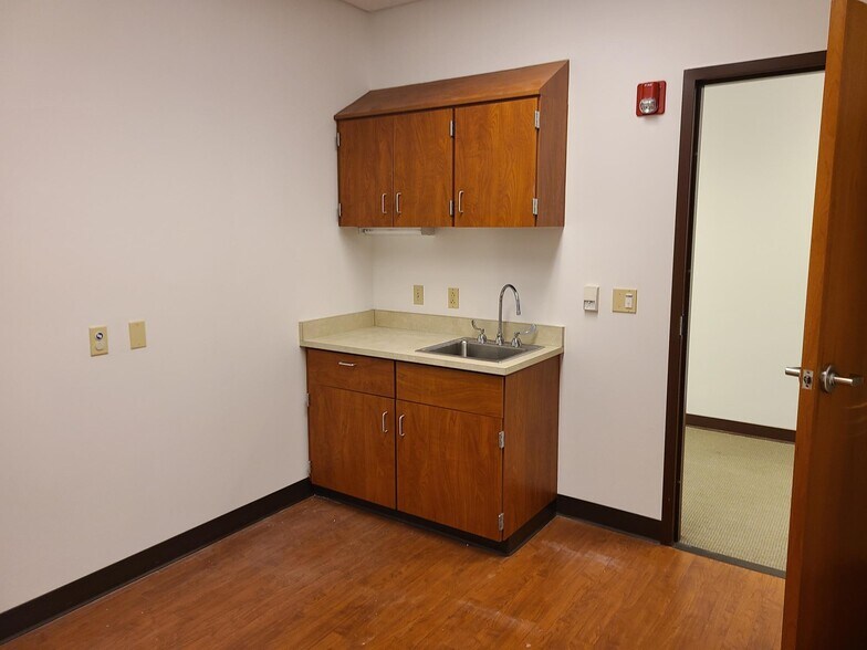 More Photos Of 6401 Prairie St, Norton Shores Medical For Lease