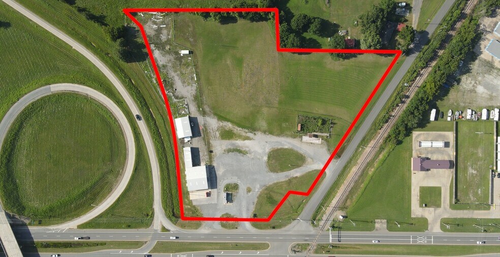 More Photos Of 120 W Peak Blvd, Muskogee Freestanding For Sale