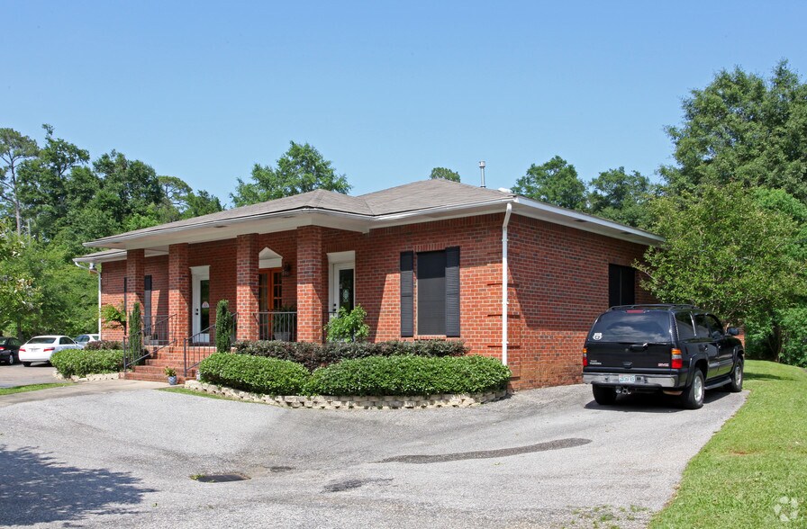 More Photos Of 3213 Executive Park Cir, Mobile Office For Sale