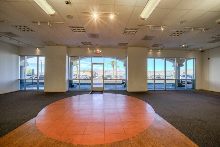 More Photos Of 2840 Highway 95, Bullhead City General Retail For Lease