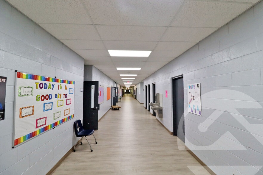 More Photos Of 22280 E Price Dr, Clinton Township Schools For Sale