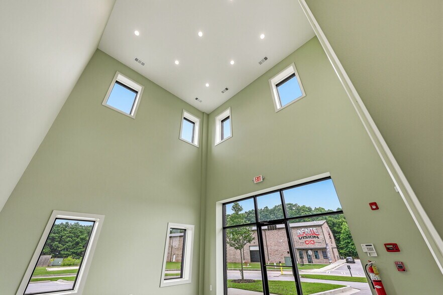 More Photos Of 3663 Southland Dr, Flowery Branch Warehouse For Sale