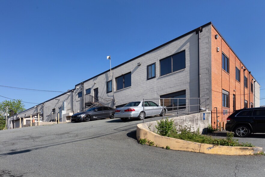 More Photos Of 5706-5712 Frederick Ave, Rockville Warehouse For Lease