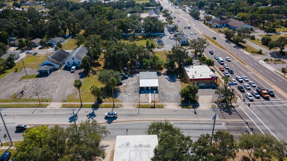 More Photos Of 108 9th Ave E, Bradenton Freestanding For Sale