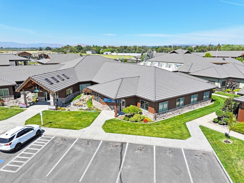 More Photos Of 3907 Creekside Loop, Yakima Office For Lease