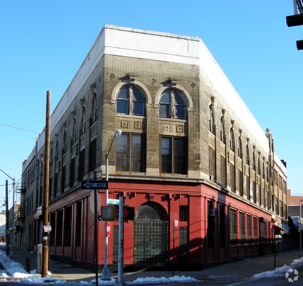 More Photos Of 801-813 Westchester Ave, Bronx Office For Sale