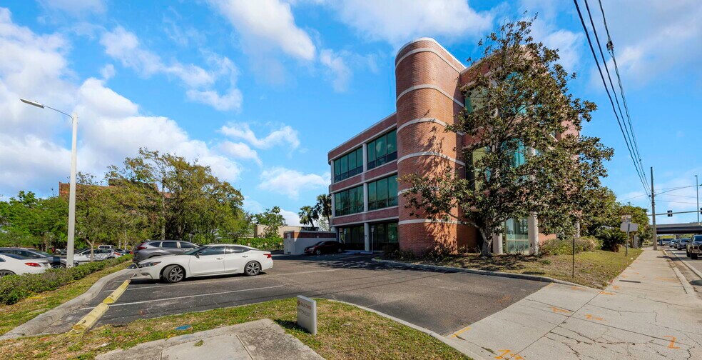 More Photos Of 701 N Westshore Blvd, Tampa Coworking Space
