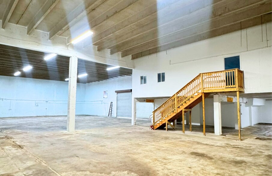 More Photos Of 7460-7580 NW 82nd St, Medley Warehouse For Lease