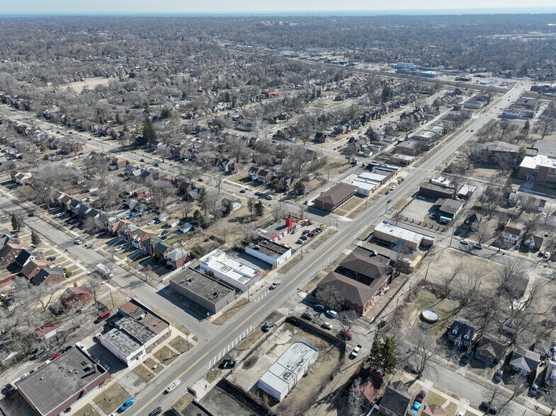 More Photos Of 10301 Whittier Ave, Detroit Auto Repair For Sale