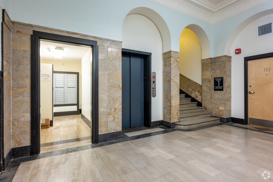 More Photos Of 50 W 4th St, Winston-Salem Apartments For Lease