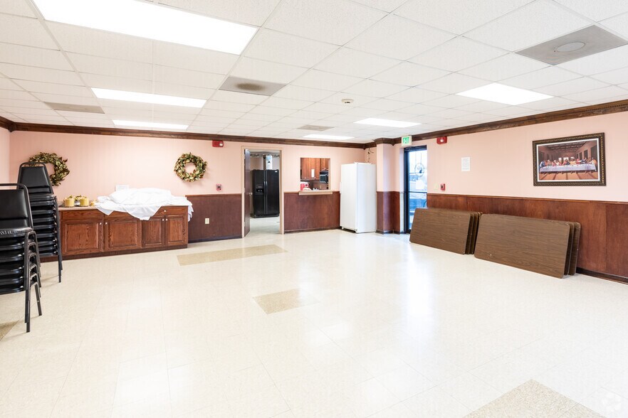 More Photos Of 2514 Avenue D, Birmingham Religious Facility For Sale