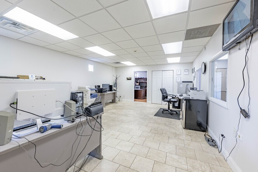 More Photos Of 13039 S Division St, Blue Island Manufacturing For Sale