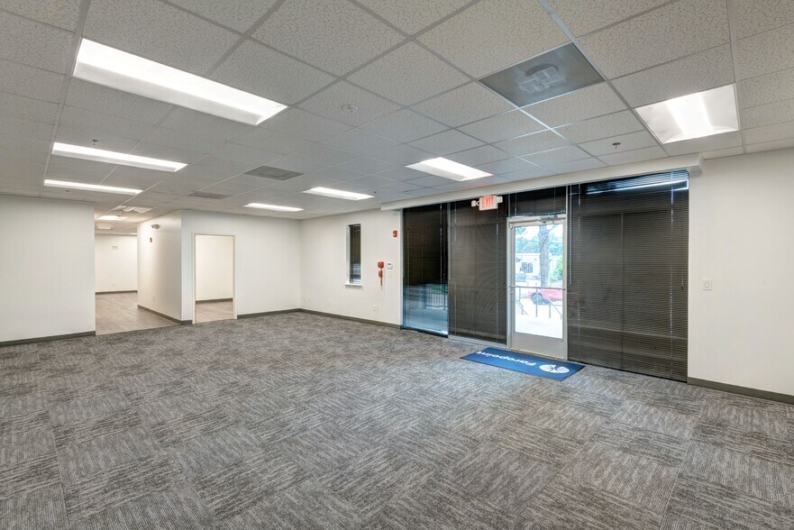 More Photos Of 1056 Personal Pl, Morrow Distribution For Lease