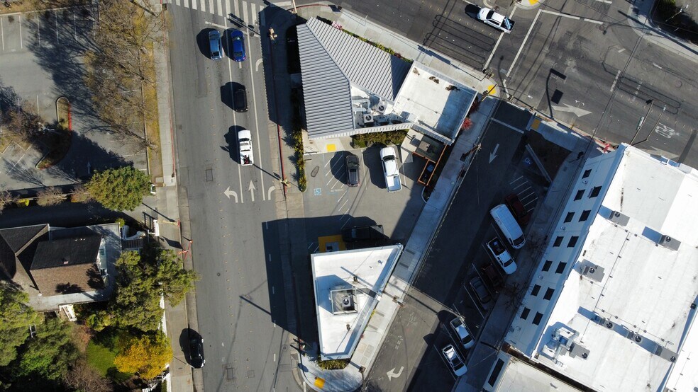 More Photos Of 1001-1003 Main St, Redwood City Flex For Sale