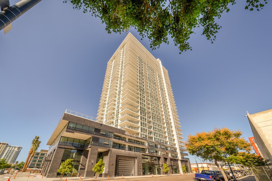 More Photos Of 1150 E St, San Diego Apartments For Lease