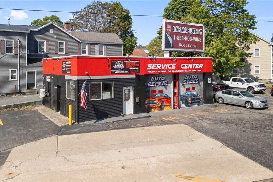 More Photos Of 28 Canal St, Millbury Service Station For Sale