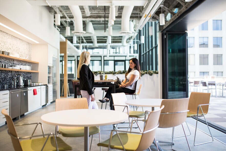 More Photos Of 428 Minnesota St, Saint Paul Office For Lease