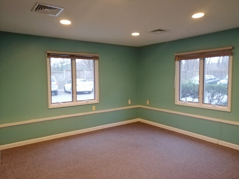 More Photos Of 4499 Route 27, Kingston Medical For Lease