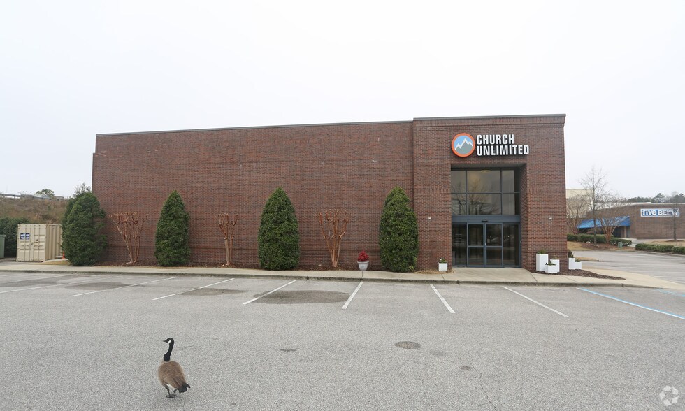 More Photos Of 5235 Highway 280, Birmingham Freestanding For Lease