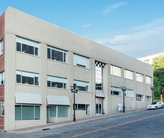 More Photos Of 402 W 1st St, Duluth Office For Lease