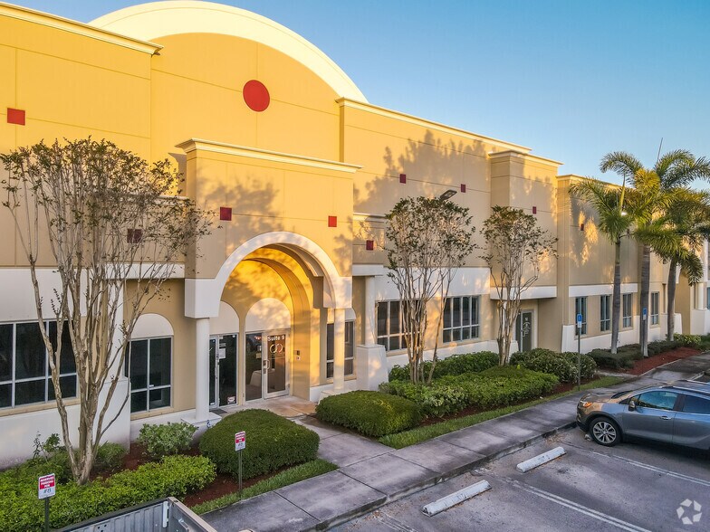 Primary Photo Of 10220 W State Road 84, Davie Flex For Lease