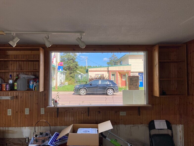 More Photos Of 809 Main Street, La Pointe Office For Sale