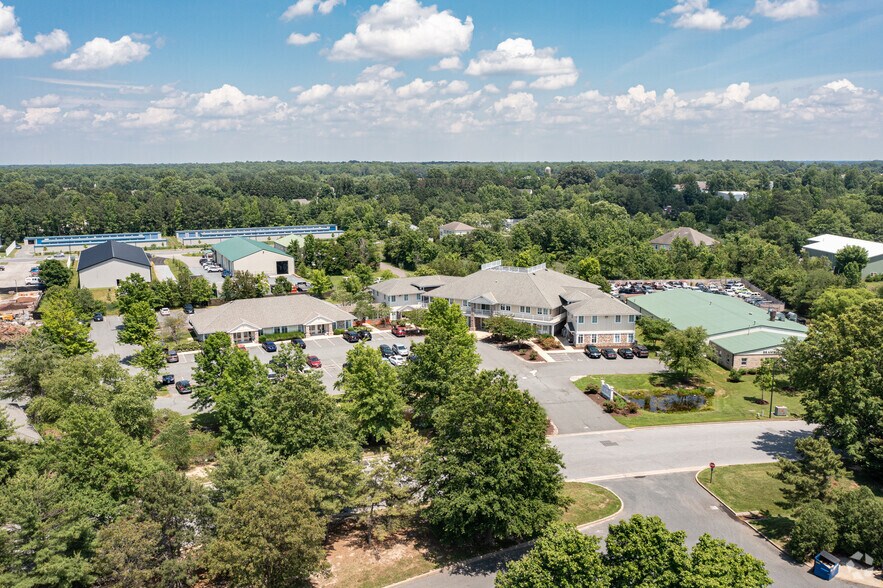More Photos Of 8221 Teal Dr, Easton Office For Lease