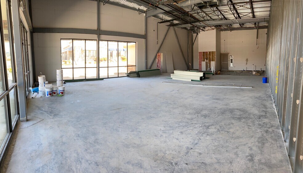 More Photos Of 19585 Hess Rd, Parker Storefront For Lease