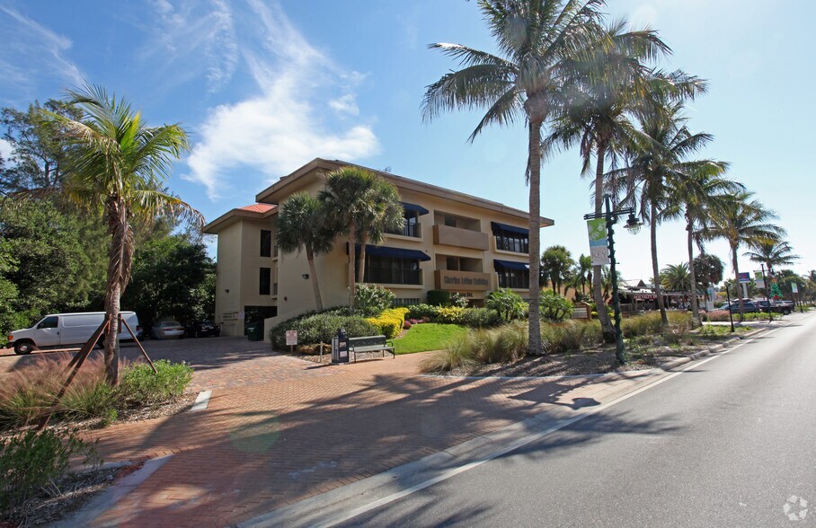 More Photos Of 5011 Ocean Blvd, Sarasota Office For Lease
