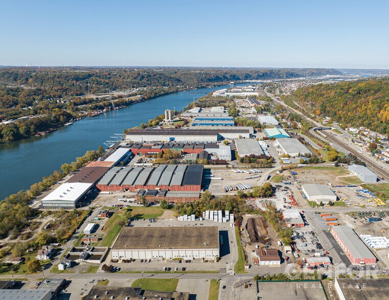 More Photos Of 111 Leetsdale Industrial Dr, Leetsdale Warehouse For Lease