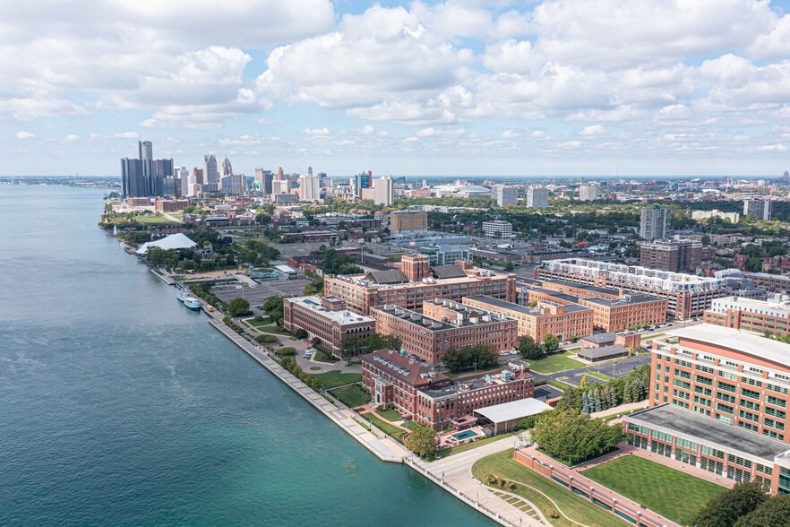 More Photos Of 300 River Place, Detroit Office For Lease