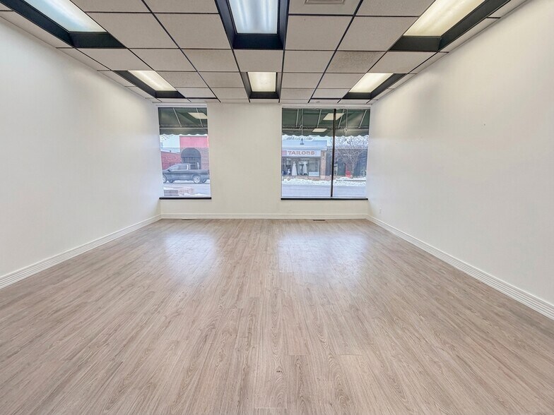 More Photos Of 4180 W Broadway Ave, Robbinsdale Storefront Retail Office For Lease