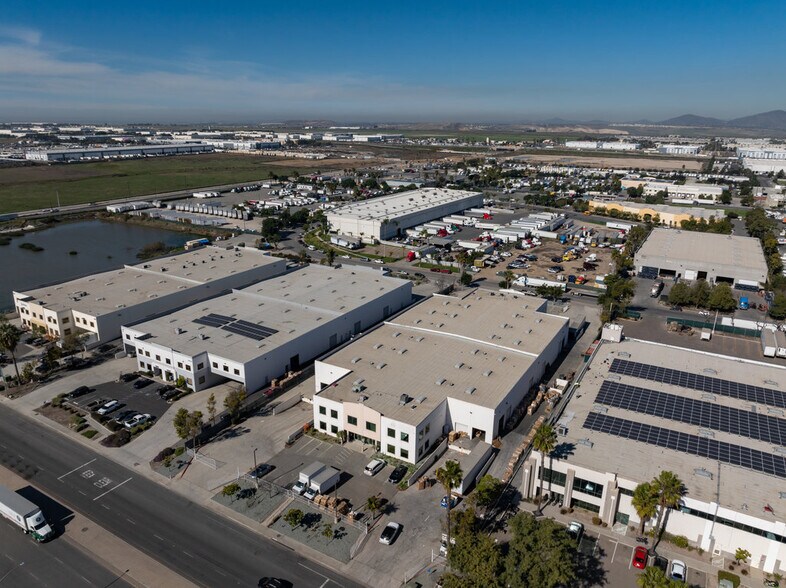 More Photos Of 8594 Siempre Viva Rd, San Diego Manufacturing For Lease