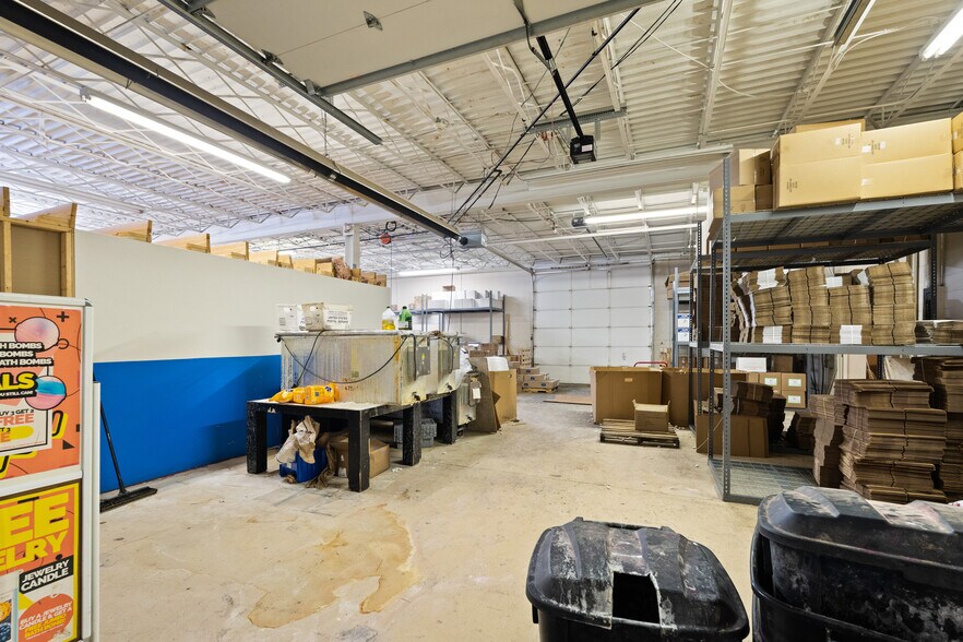 More Photos Of 677 S Cardinal Ln, Scottsburg Industrial For Sale