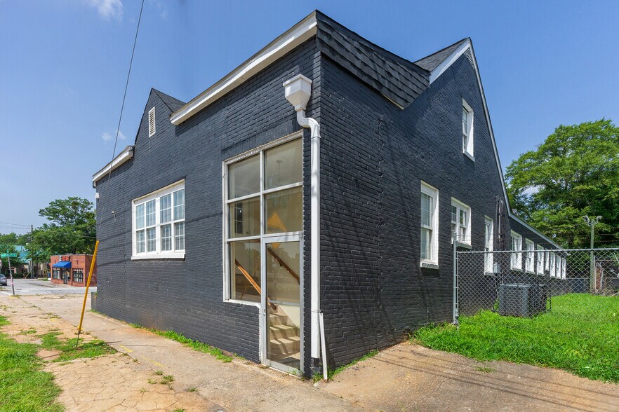 More Photos Of 1181 SW Lee St, Atlanta Office For Sale
