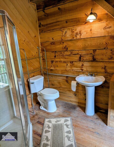 More Photos Of 4014 E 7th St, Joplin General Retail For Sale