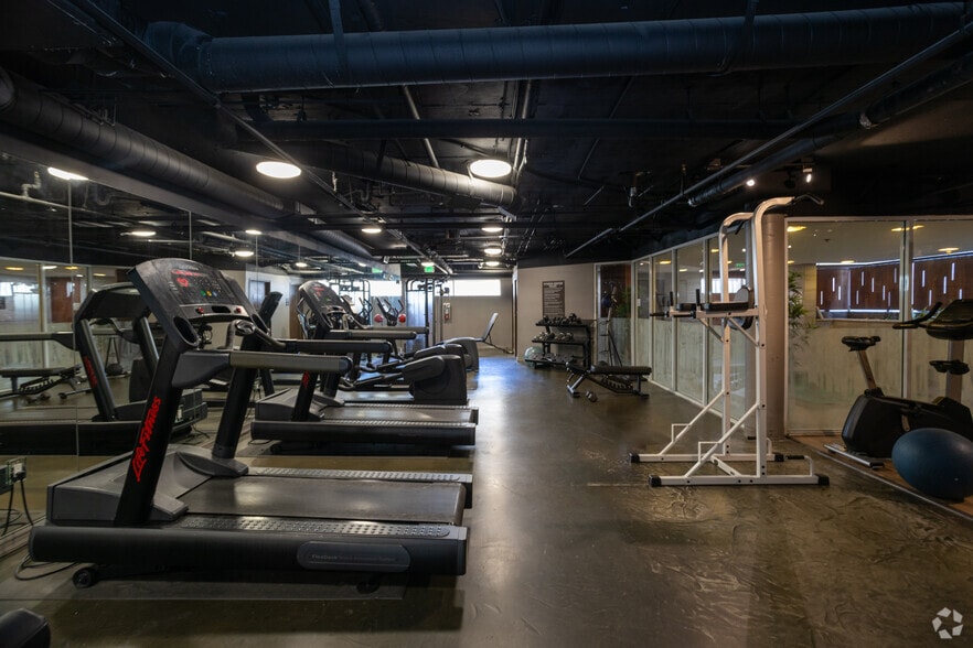 More Photos Of 1443 N Fuller Ave, Los Angeles Apartments For Sale