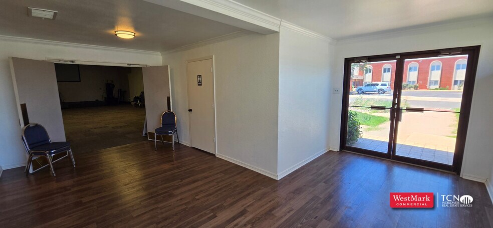 More Photos Of 5015 Knoxville Ave, Lubbock Office For Sale