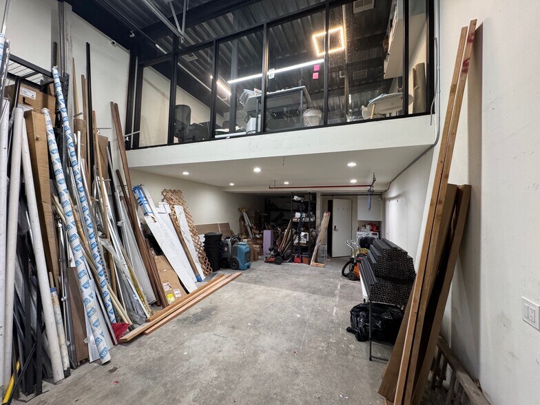 More Photos Of 1940 Union St, Oakland Warehouse For Sale