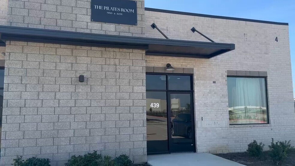 Primary Photo Of 439 Riviera Ln, Fulshear Medical For Lease