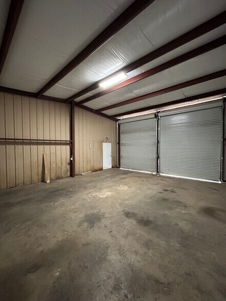 More Photos Of 4136 Keller Hicks Rd, Fort Worth Industrial For Lease