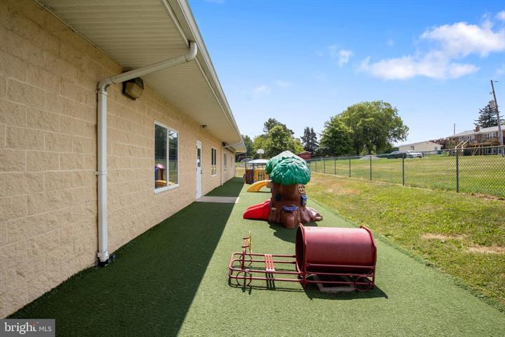 More Photos Of 35 Kirkland Dr, Red Lion Daycare Center For Sale